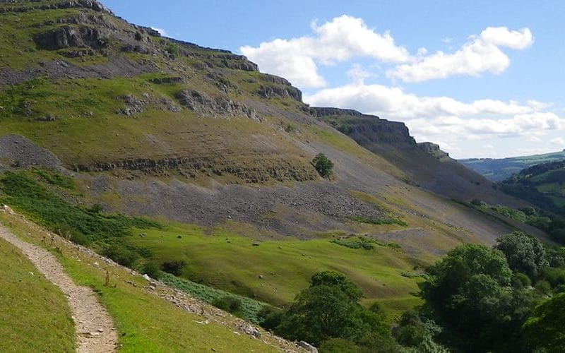Offa’s Dyke Path – The Iconic England–Wales Border Trail
